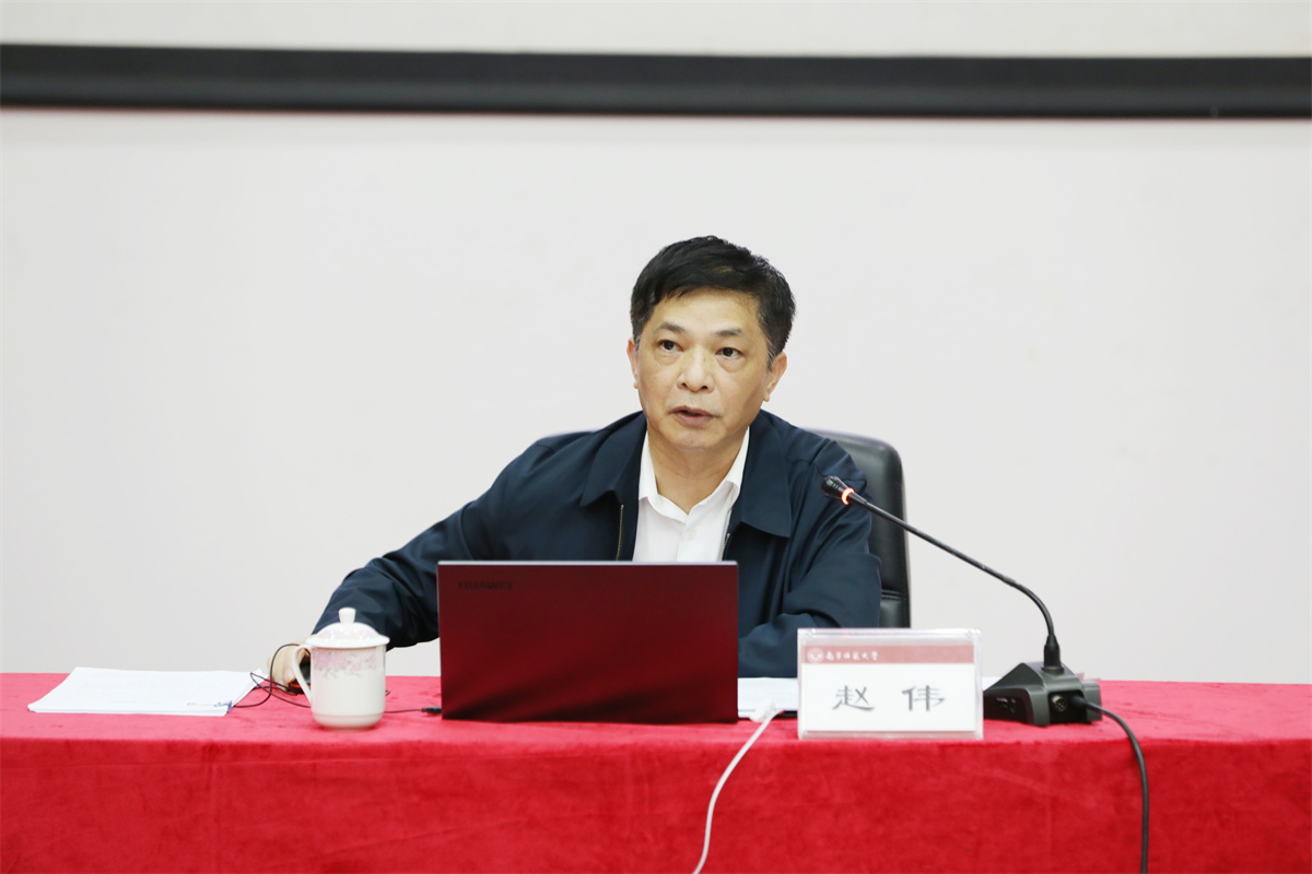 聚焦二十大学校副校长赵伟为师生讲授思政课