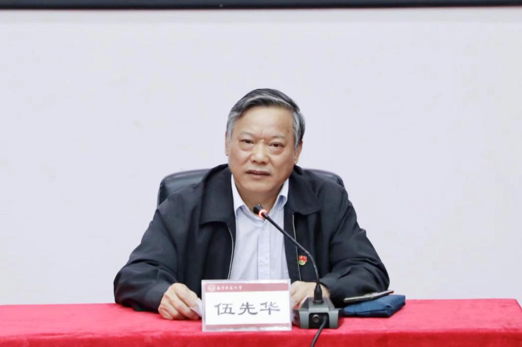 67聚焦二十大李丰生书记为全校中层干部作学习贯彻党的二十大精神