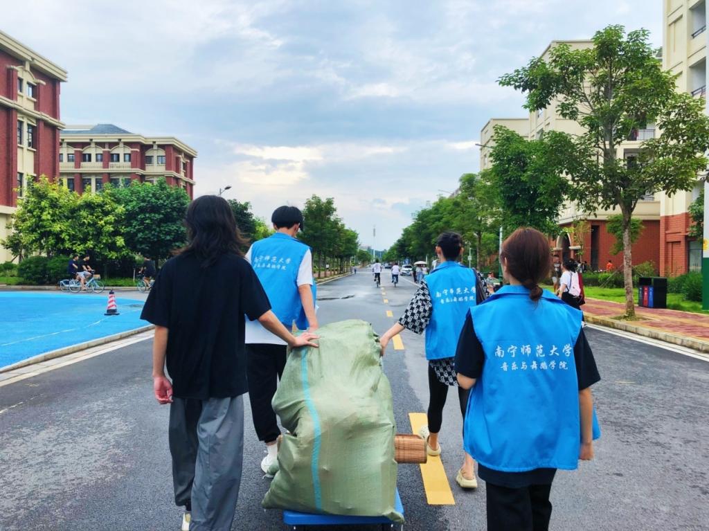 音乐与舞蹈学院青协“绿色毕业季，环保致青春”毕业季环保公益衣物回收活动圆满结束