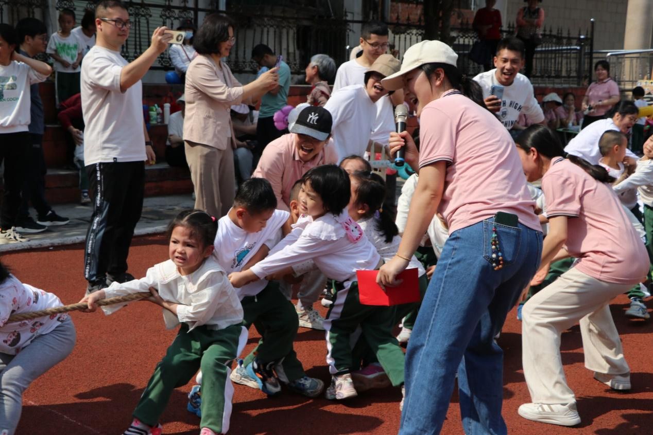 附属幼儿园举行亲子运动会