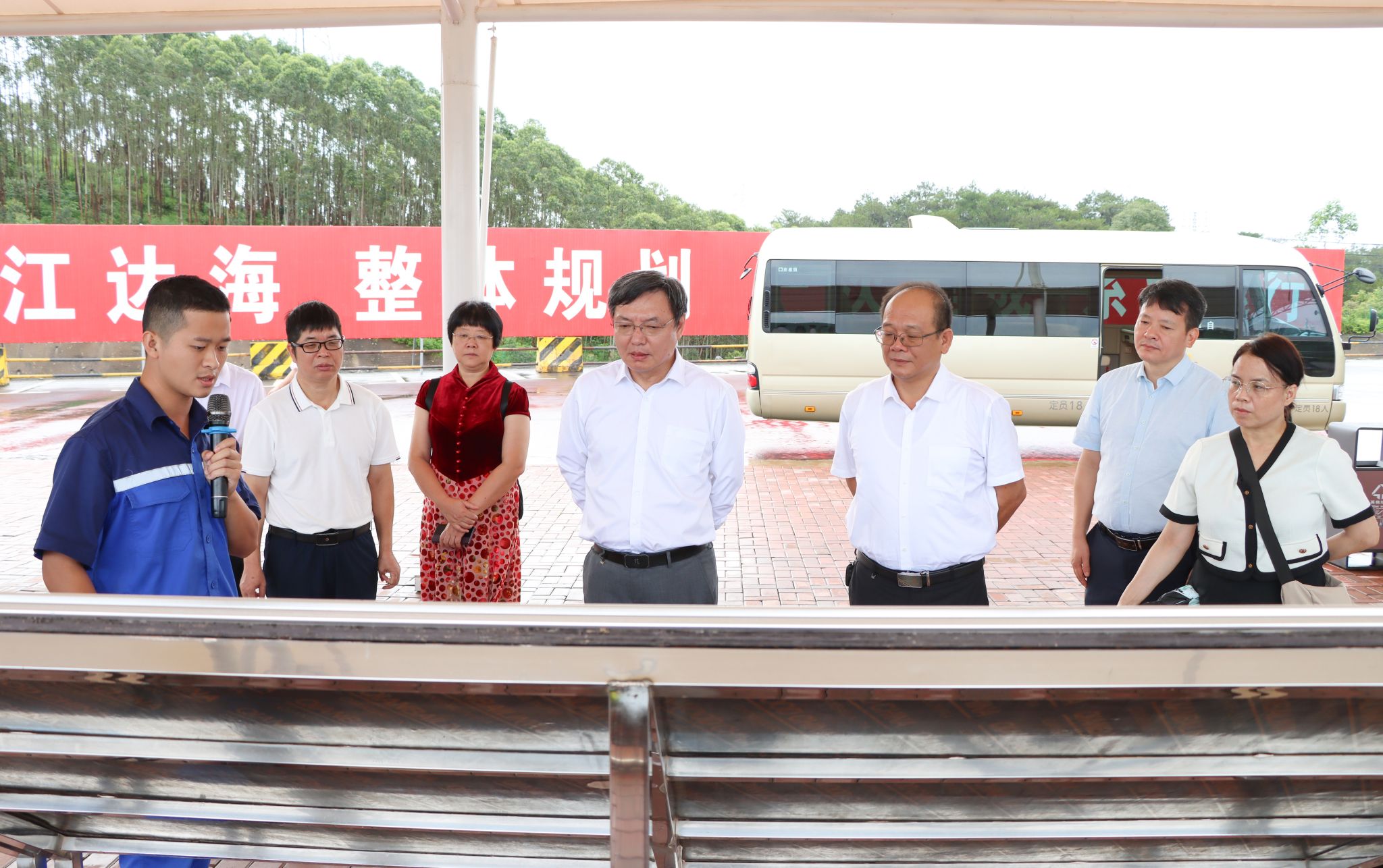 学校举行2024年中层干部思想教育暨领导力提升培训班现场教学